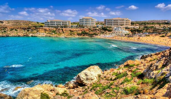  Malta - Sliema - kurs j. angielskiego Adult Tigne Suites Residence IELS - wiek 18+